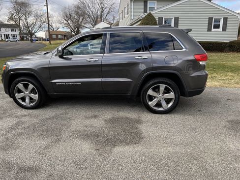Used 2014 Jeep Grand Cherokee Limited w/ Luxury Group II AWD/4WD image 3