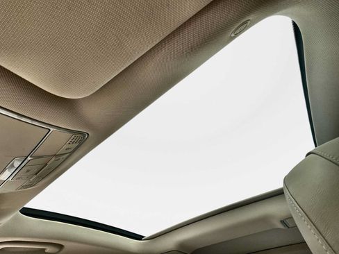 Used 2019 Mercedes-Benz S 560 Sedan image 28