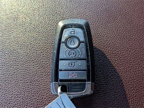 Used 2024 Ford Expedition Max Limited image 32