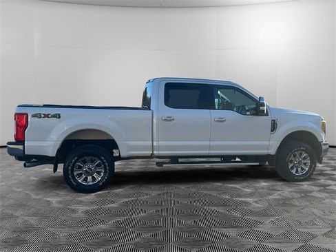 Used 2017 Ford F250 Lariat w/ Chrome Package image 6