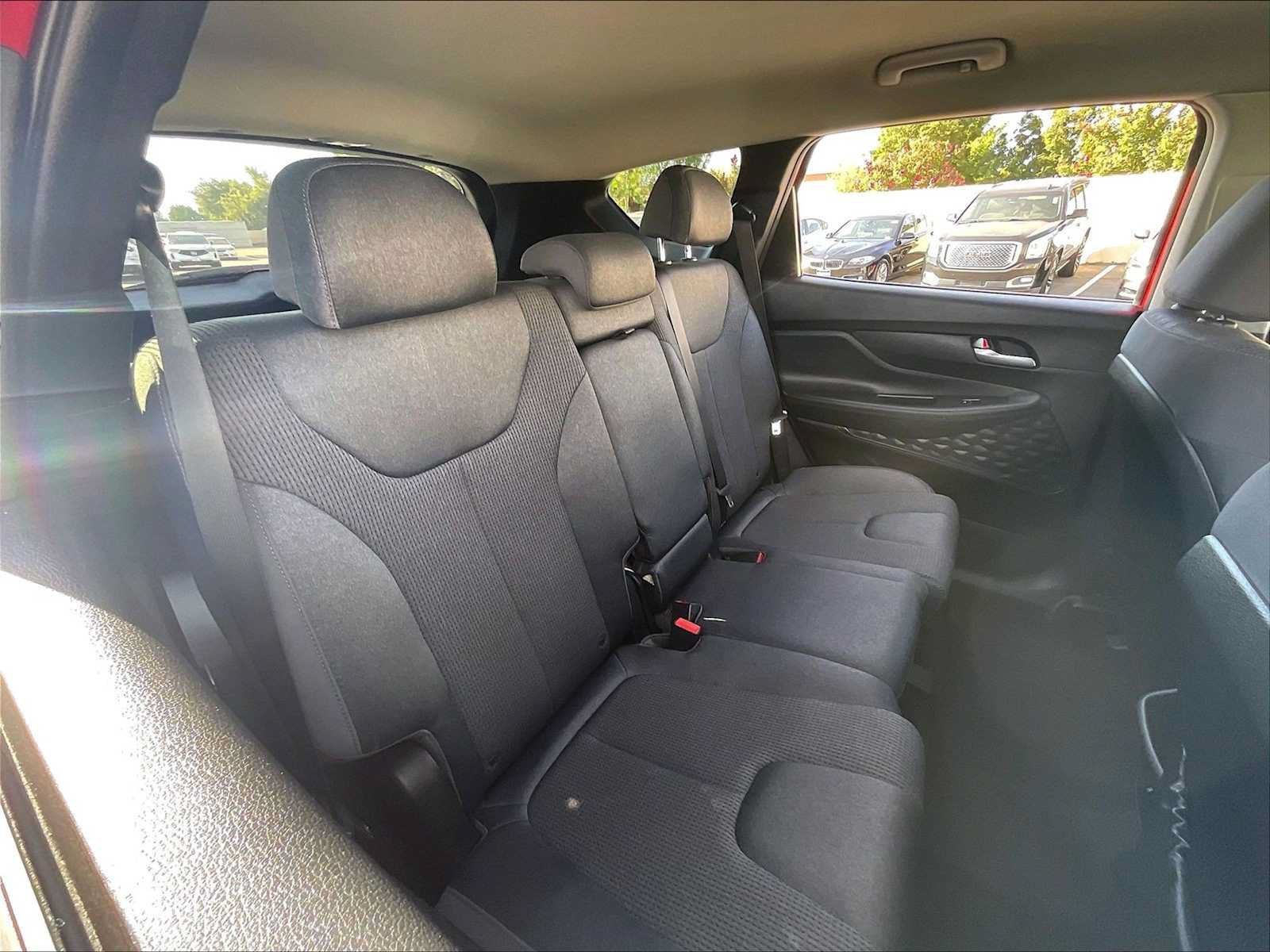 Used 2020 Hyundai Santa Fe SEL FWD image 28
