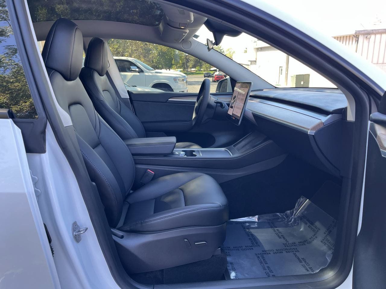 Used 2025 Tesla Model Y Long Range AWD/4WD image 21