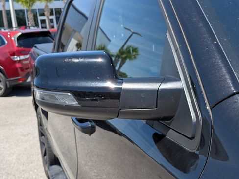 Used 2024 RAM 1500 Laramie image 12