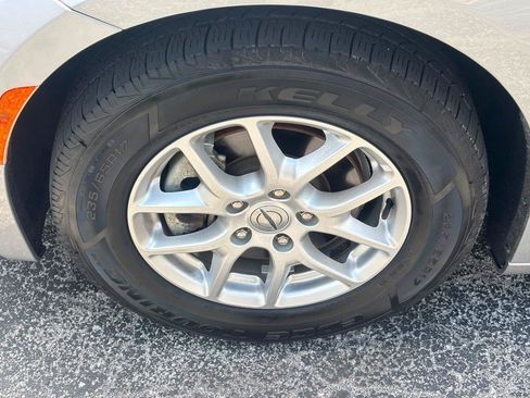 Used 2021 Chrysler Voyager LX FWD image 9