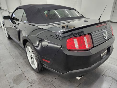 Used 2010 Ford Mustang GT Premium image 6