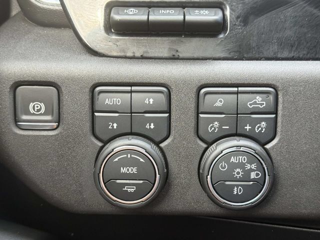 Used 2024 Chevrolet Silverado 1500 LTZ w/ LTZ Premium Package AWD/4WD image 26