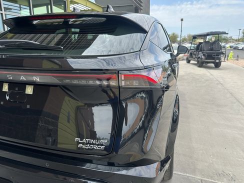 Used 2023 Nissan Ariya image 14