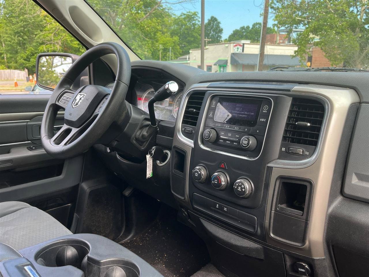 Used 2013 RAM 1500 Classic SLT RWD image 17