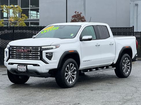 Used 2024 GMC Canyon Denali AWD/4WD image 13