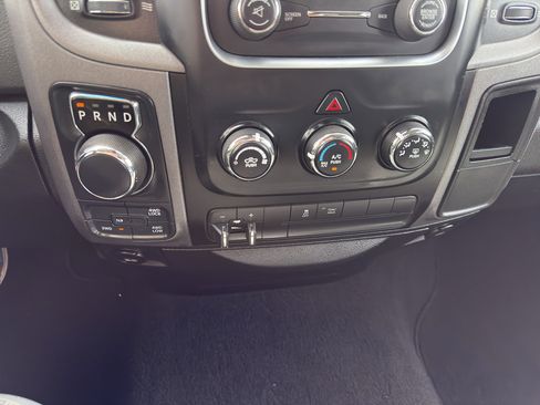 Used 2015 RAM 1500 Express image 21