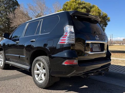 Used 2015 Lexus GX 460 w/ Comfort Package AWD/4WD image 29