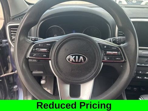 Used 2022 Kia Sportage LX AWD/4WD image 16