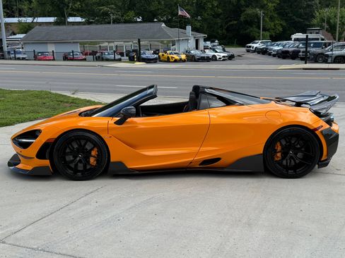Used 2021 McLaren 720S Performance RWD image 11