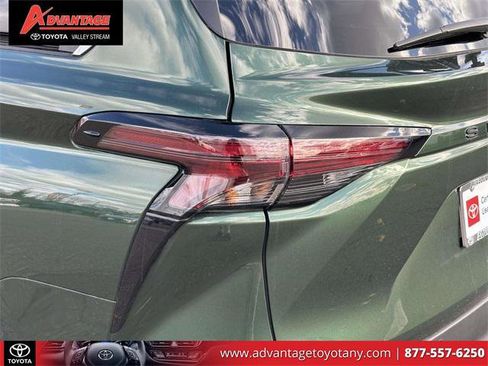 Certified 2024 Toyota Sienna XLE image 12