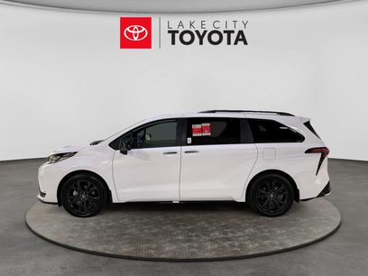 New 2026 Toyota Sienna XSE