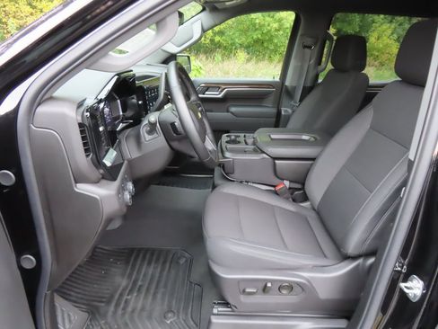 Used 2025 Chevrolet Silverado 1500 LT image 27