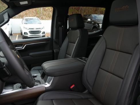 New 2026 Chevrolet Silverado 1500 High Country w/ Technology Package image 9