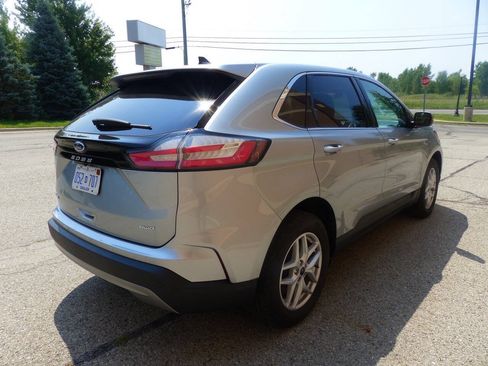 Used 2024 Ford Edge SEL AWD/4WD image 10