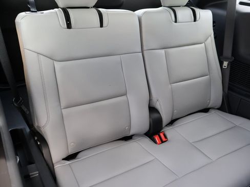 New 2026 Ford Explorer Active w/ Active Comfort Package AWD/4WD image 14
