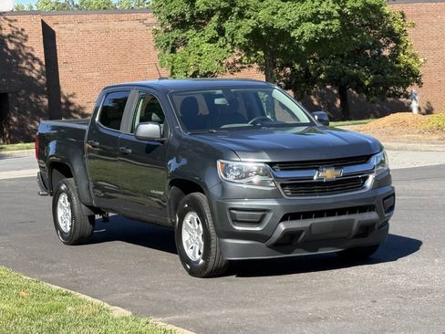 Used 2016 Chevrolet Colorado W/T w/ WT Convenience Package RWD image 3