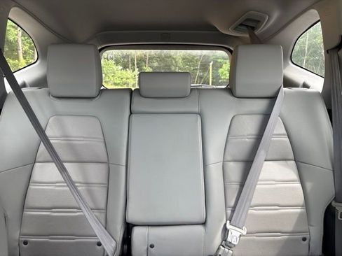 Used 2020 Honda CR-V Touring image 11