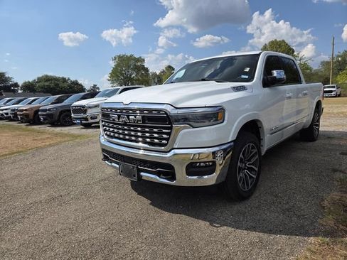 Used 2025 RAM 1500 Limited AWD/4WD image 3