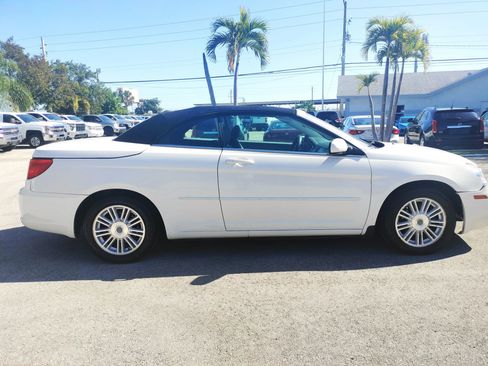 Used 2008 Chrysler Sebring Touring image 8