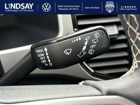 Used 2022 Volkswagen Atlas Cross Sport SEL image 20