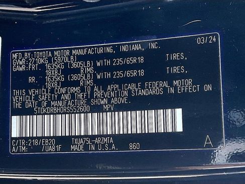 Used 2024 Toyota Highlander XLE image 34