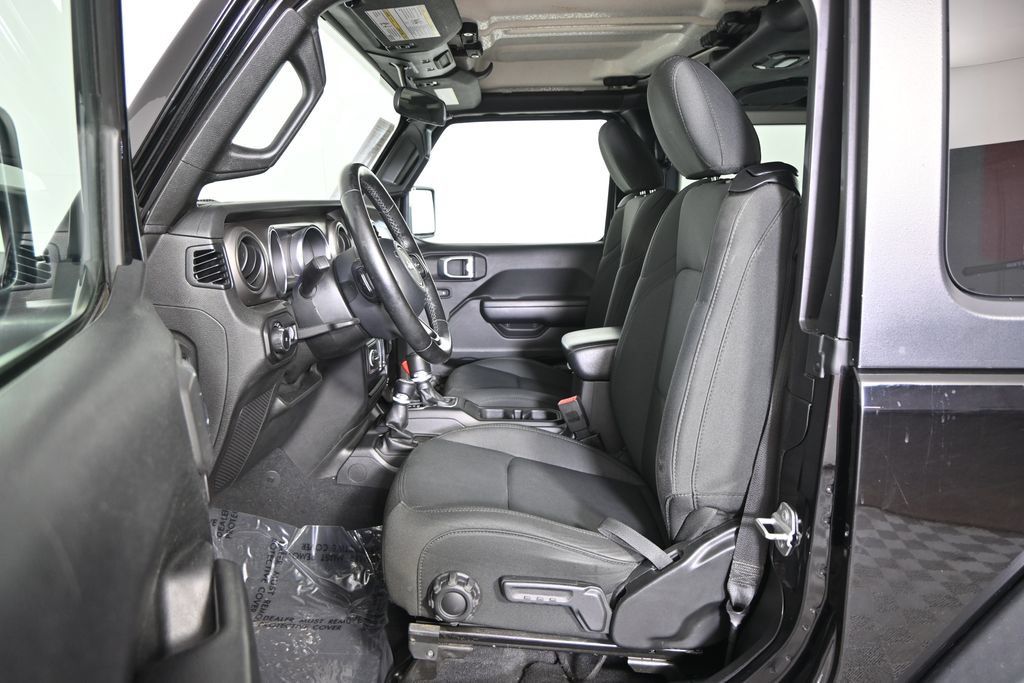 Used 2020 Jeep Wrangler Sport AWD/4WD image 19