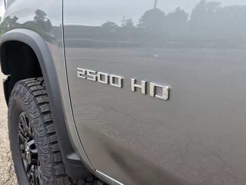 New 2026 Chevrolet Silverado 2500 ZR2 AWD/4WD image 40