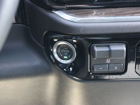 Used 2025 Chevrolet Silverado 1500 LT w/ Work Truck Package image 39