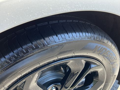 Used 2025 Honda Accord SE image 12