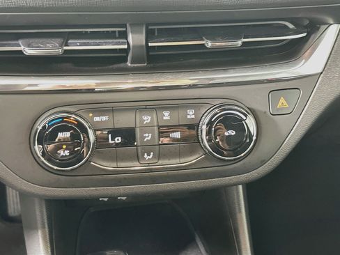 Used 2026 Buick Envista Preferred FWD image 22