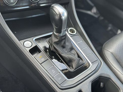 Used 2019 Volkswagen Jetta SE image 18