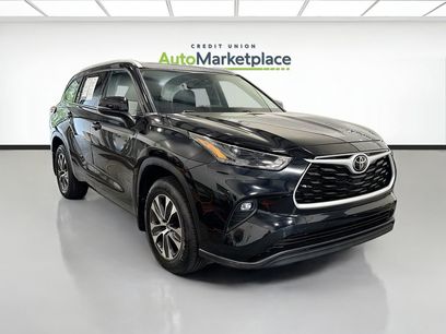Used 2022 Toyota Highlander XLE