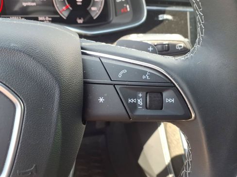 Used 2024 Audi Q8 Prestige w/ Prestige Package AWD/4WD image 13