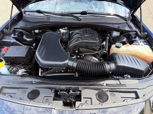 Certified 2023 Chrysler 300 Touring w/ Sport Appearance Package RWD image 19