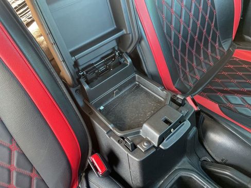 Used 2024 Jeep Wrangler Sport S image 38