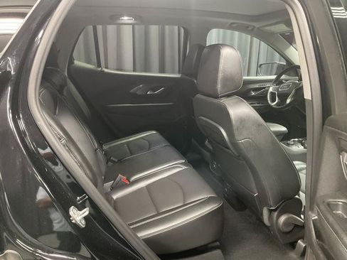 Used 2024 GMC Terrain SLT w/ Elevation Edition AWD/4WD image 8