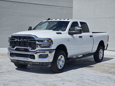 New 2026 RAM 2500 Tradesman AWD/4WD image 2