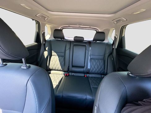 New 2026 Nissan Rogue Platinum w/ Platinum Premium Package AWD/4WD image 24