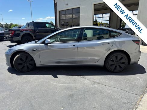 Used 2025 Tesla Model 3 Long Range RWD image 4