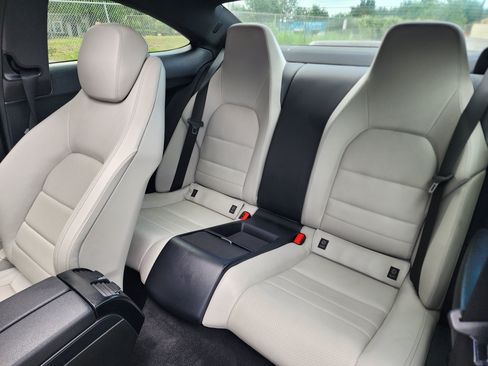 Used 2014 Mercedes-Benz C 250 Coupe image 22