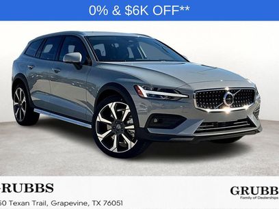 New 2026 Volvo V60 B5 Cross Country Ultra w/ Climate Package