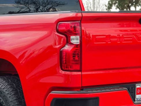 Used 2021 Chevrolet Silverado 1500 LT image 7