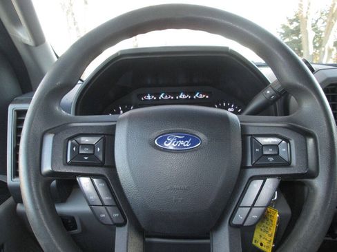 Used 2018 Ford F250 XL w/ Power Equipment Group AWD/4WD image 18