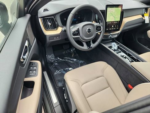 New 2026 Volvo XC60 T8 Plus w/ Protection Package Premier AWD/4WD image 15