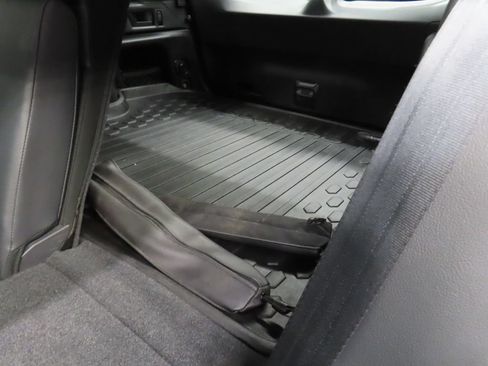 Used 2023 Subaru Outback Touring AWD/4WD image 15