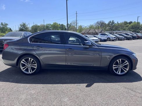 Used 2017 BMW 328d xDrive Sedan w/ Premium Package AWD/4WD image 4